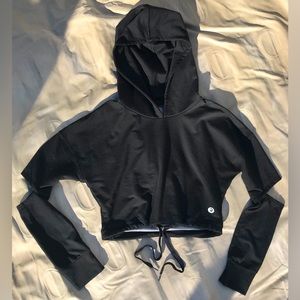 Yogi Black Drawstring Bottom Cut Out Elbow Ninja Cropped Hoodie - S